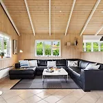 Andon - 320m From The Sea By Interhome *